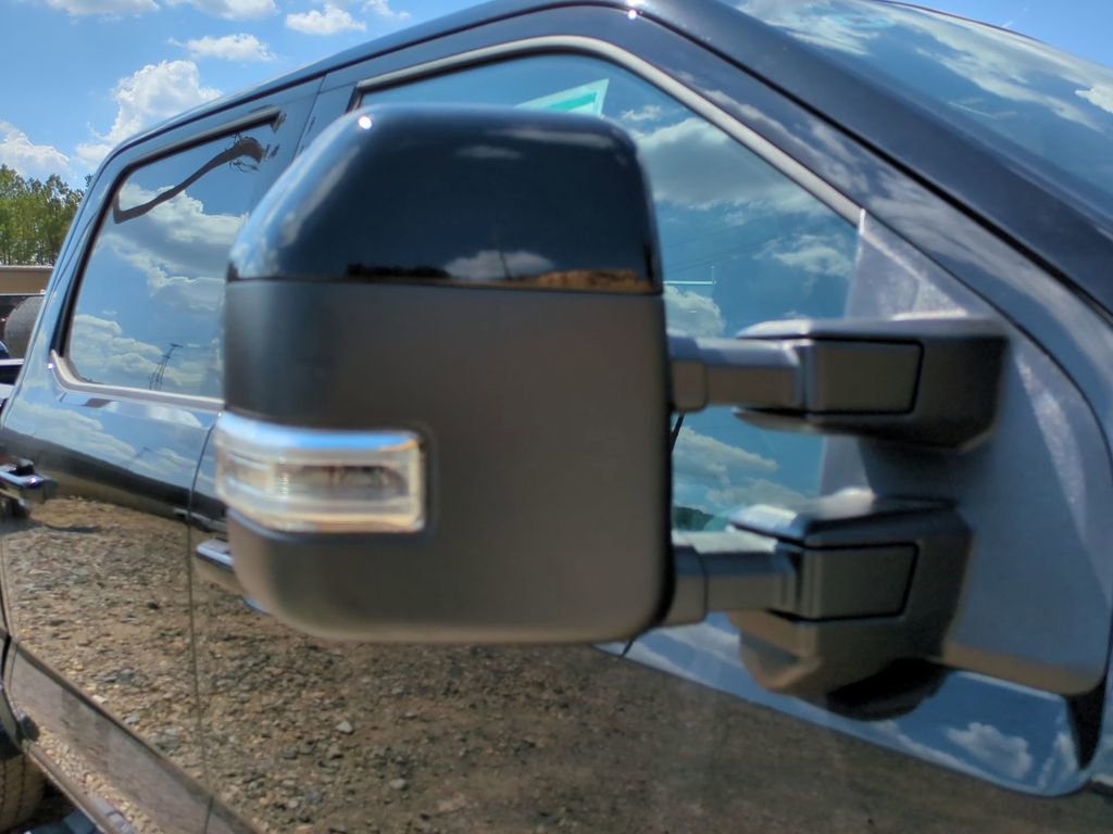 New 2026 Ford F250 Lariat w/ Black Appearance Package image 12