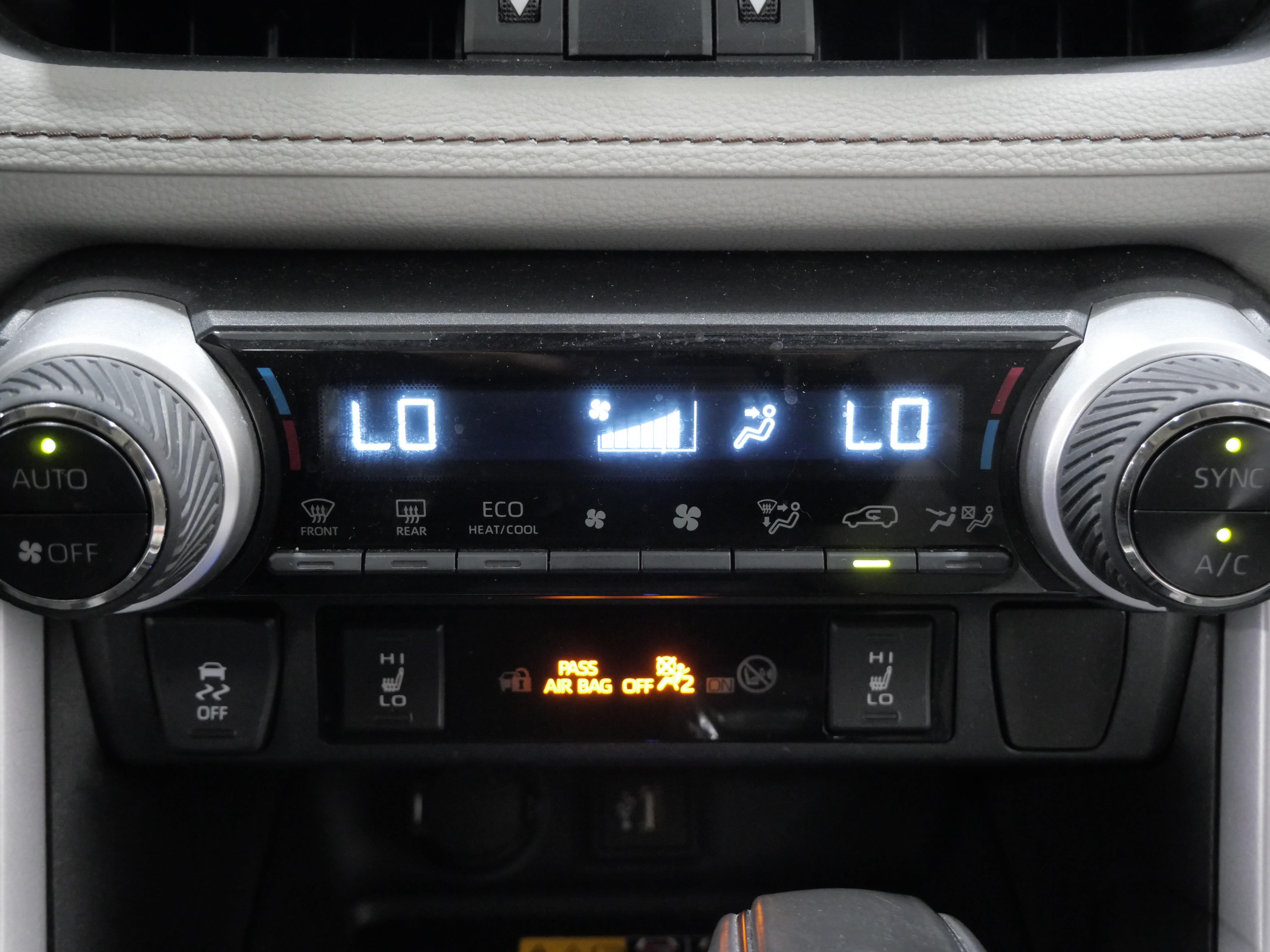 Used 2023 Toyota RAV4 XLE Premium AWD/4WD image 20