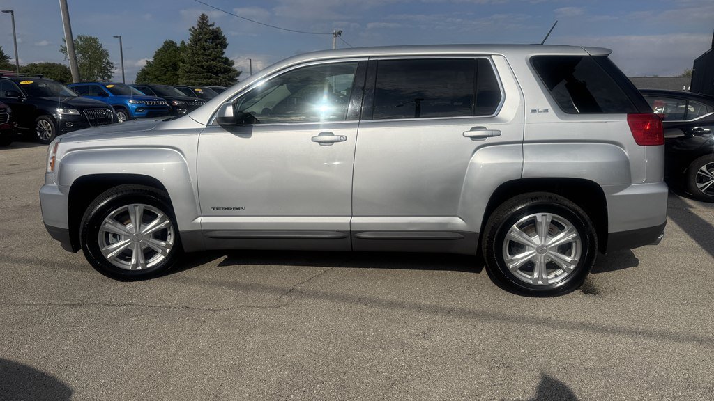 Used 2017 GMC Terrain SLE FWD image 5