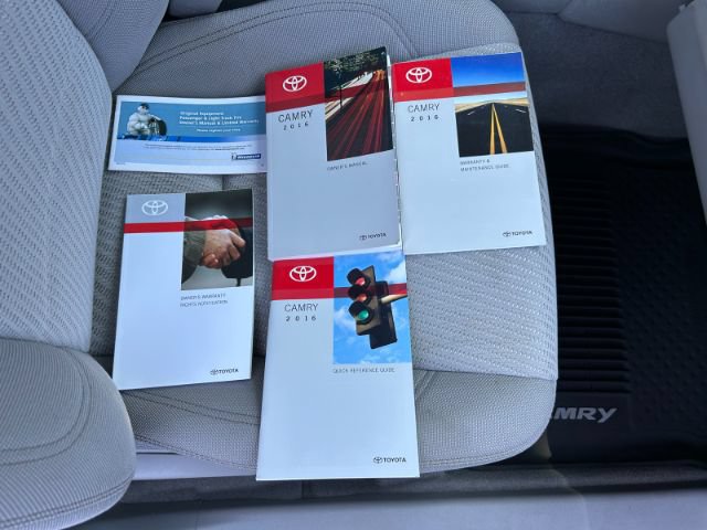 Used 2016 Toyota Camry LE FWD image 32