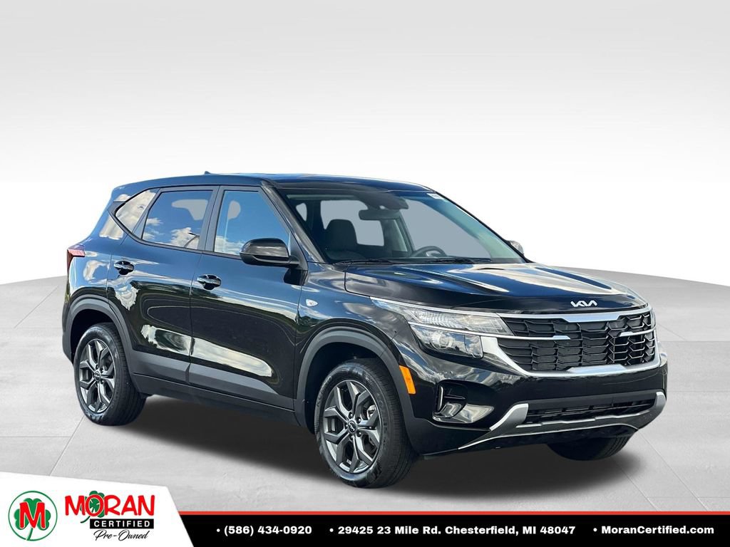 Used 2025 Kia Seltos LX AWD/4WD image 7