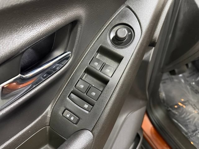 Used 2019 Chevrolet Trax LT w/ LT Convenience Package AWD/4WD image 17