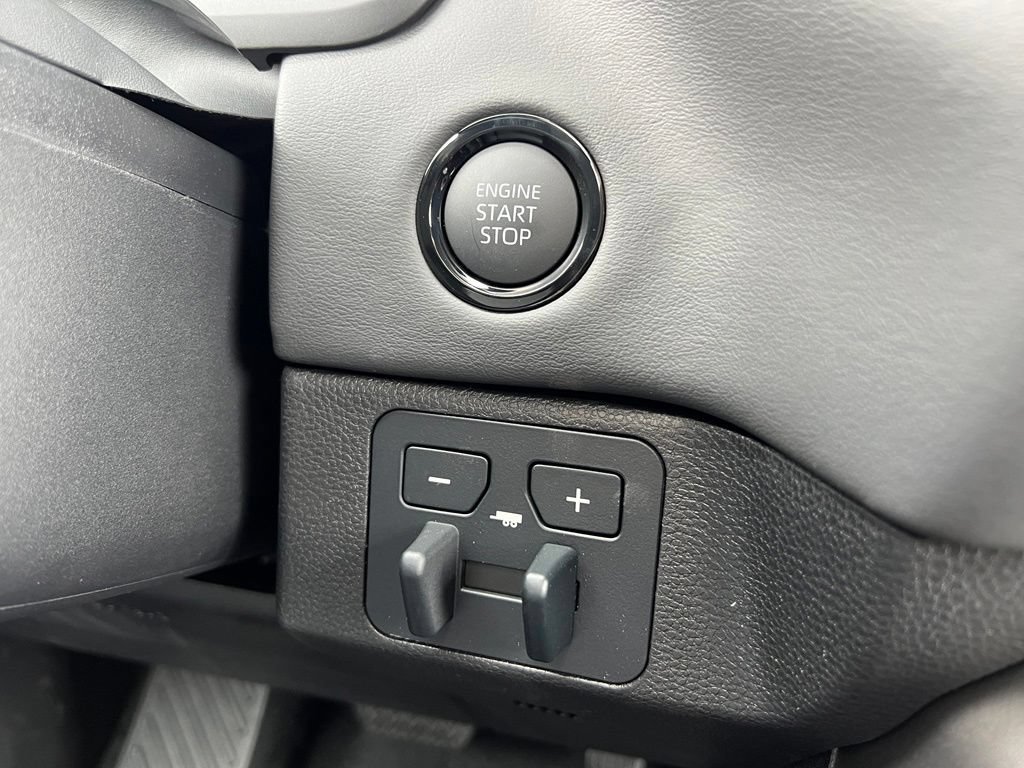 New 2026 Toyota Tundra Platinum AWD/4WD image 24