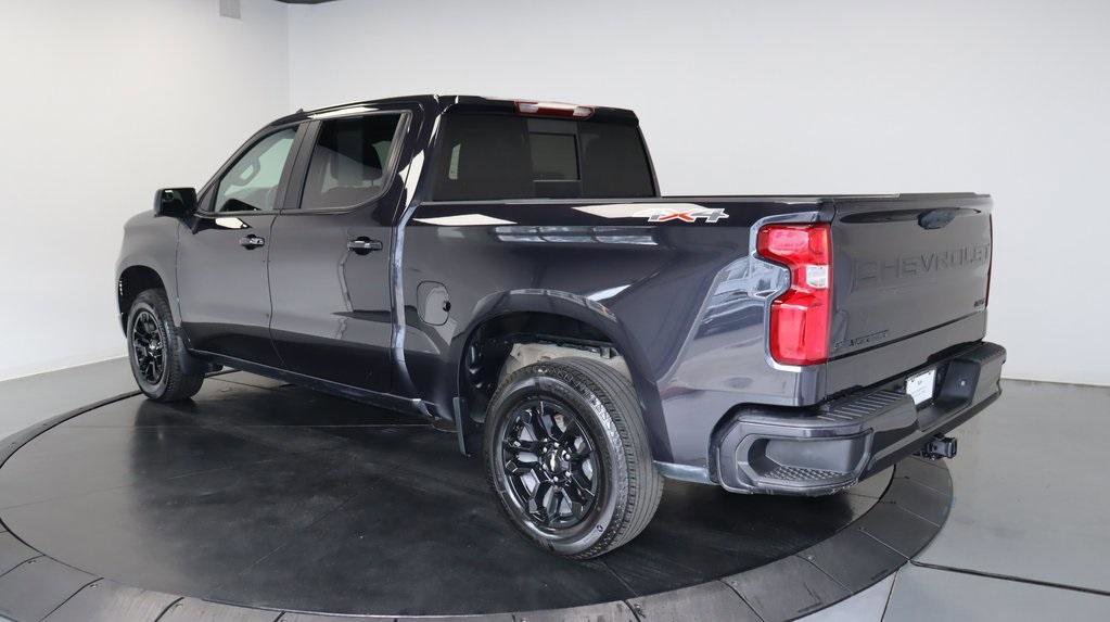 Used 2024 Chevrolet Silverado 1500 RST w/ Convenience Package II image 3