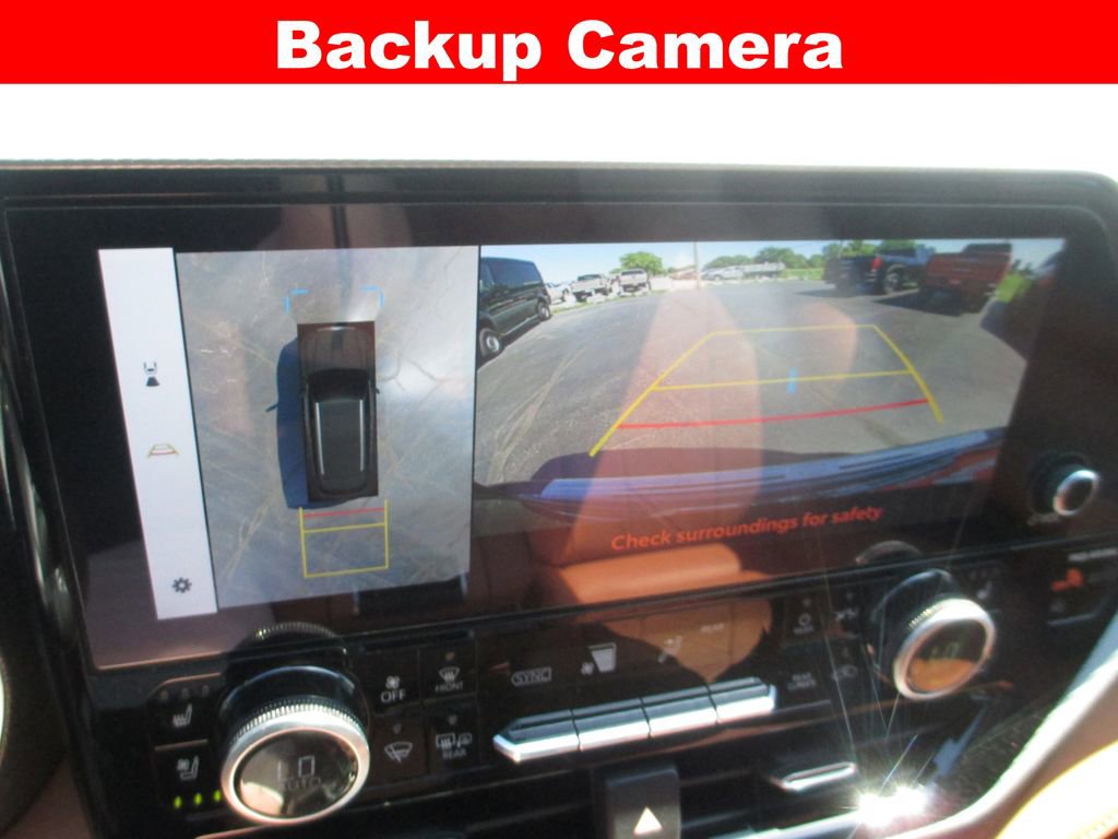 Used 2023 Toyota Highlander Platinum AWD/4WD image 16