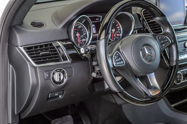 Used 2018 Mercedes-Benz GLS 550 4MATIC image 31