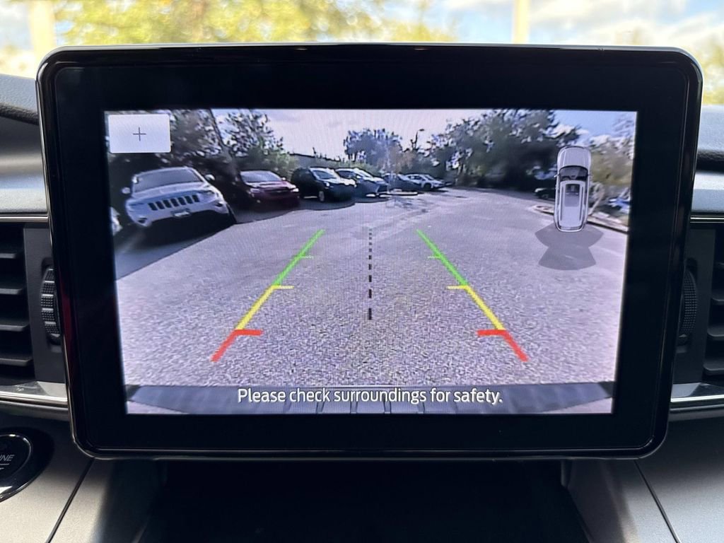 Used 2021 Ford Explorer XLT w/ Equipment Group 202A image 30