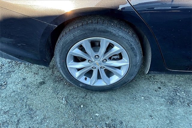 Used 2023 Chevrolet Malibu LT image 5