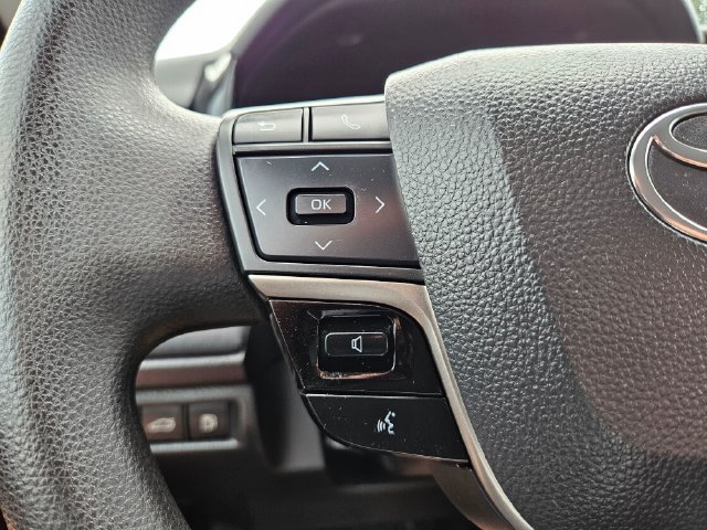 Used 2025 Toyota Camry LE FWD image 37