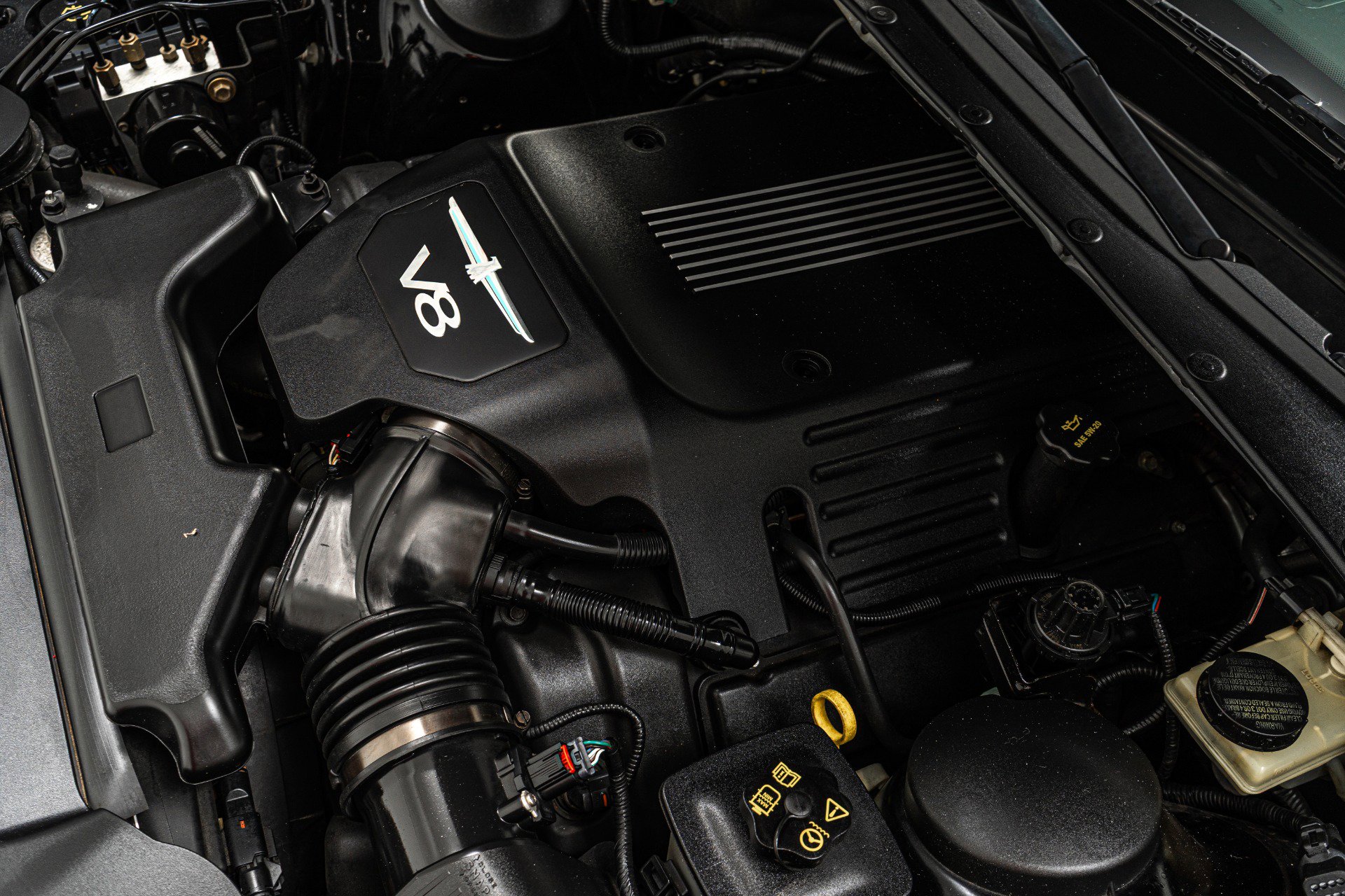 Used 2003 Ford Thunderbird image 47