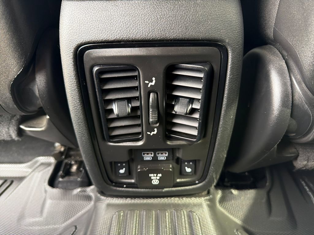 Used 2021 Dodge Durango R/T w/ Tow 'N Go Package AWD/4WD image 19