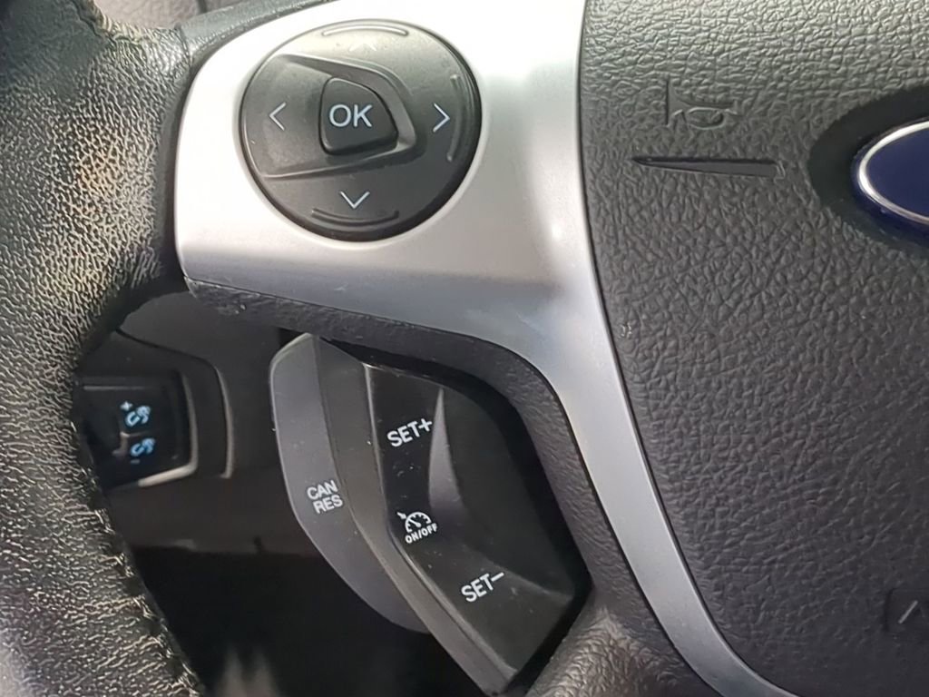Used 2014 Ford Focus Titanium FWD image 28