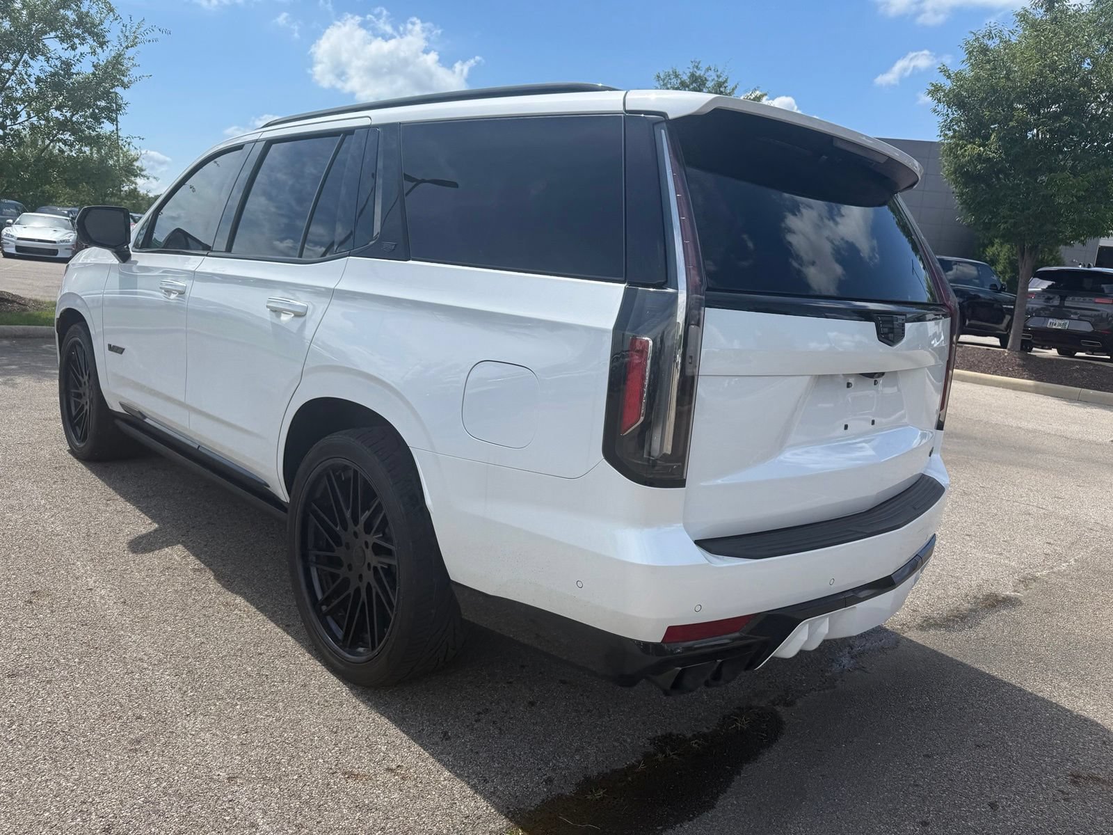 Used 2024 Cadillac Escalade V AWD/4WD image 7