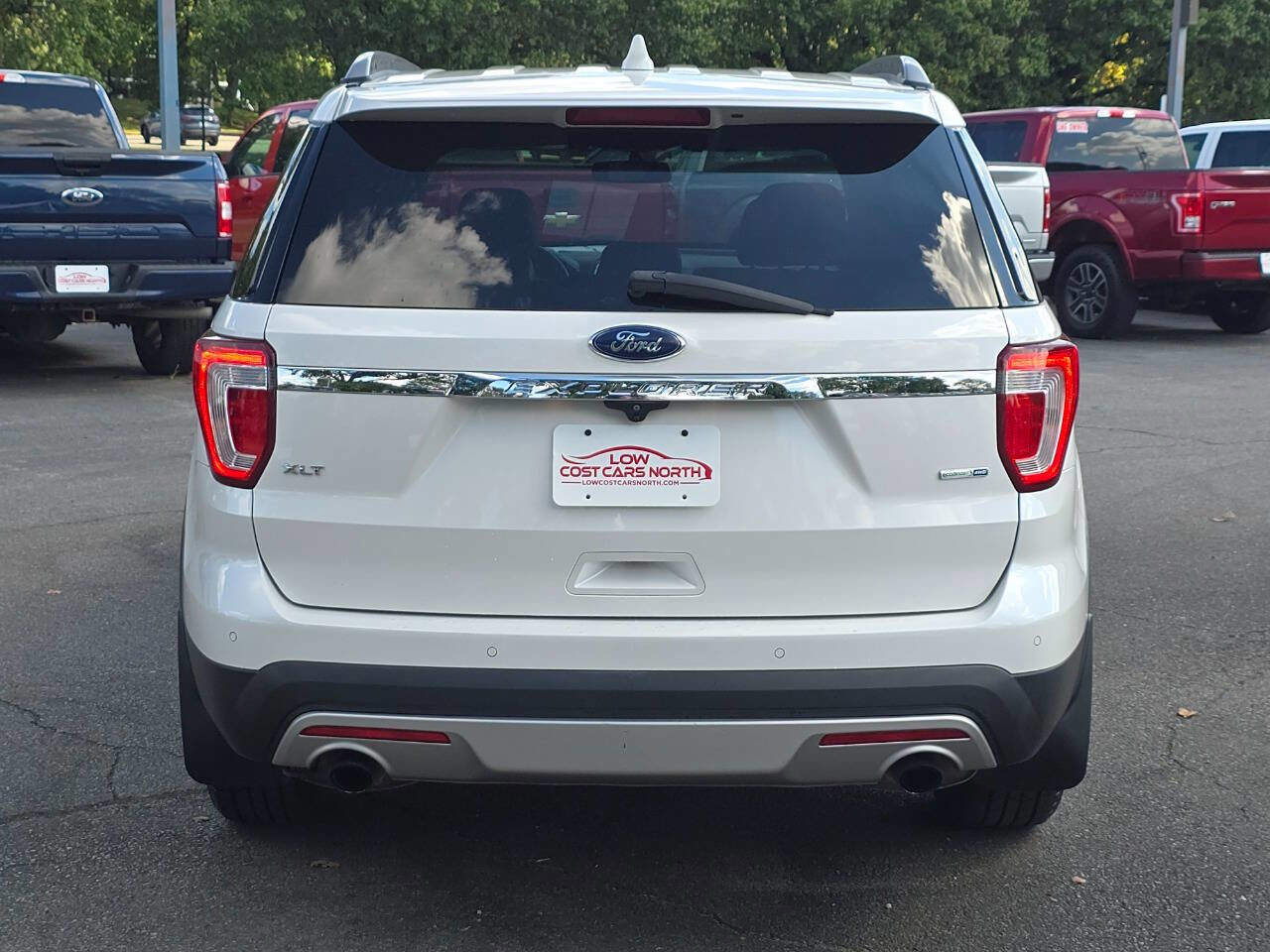 Used 2016 Ford Explorer XLT w/ Equipment Group 202A image 16