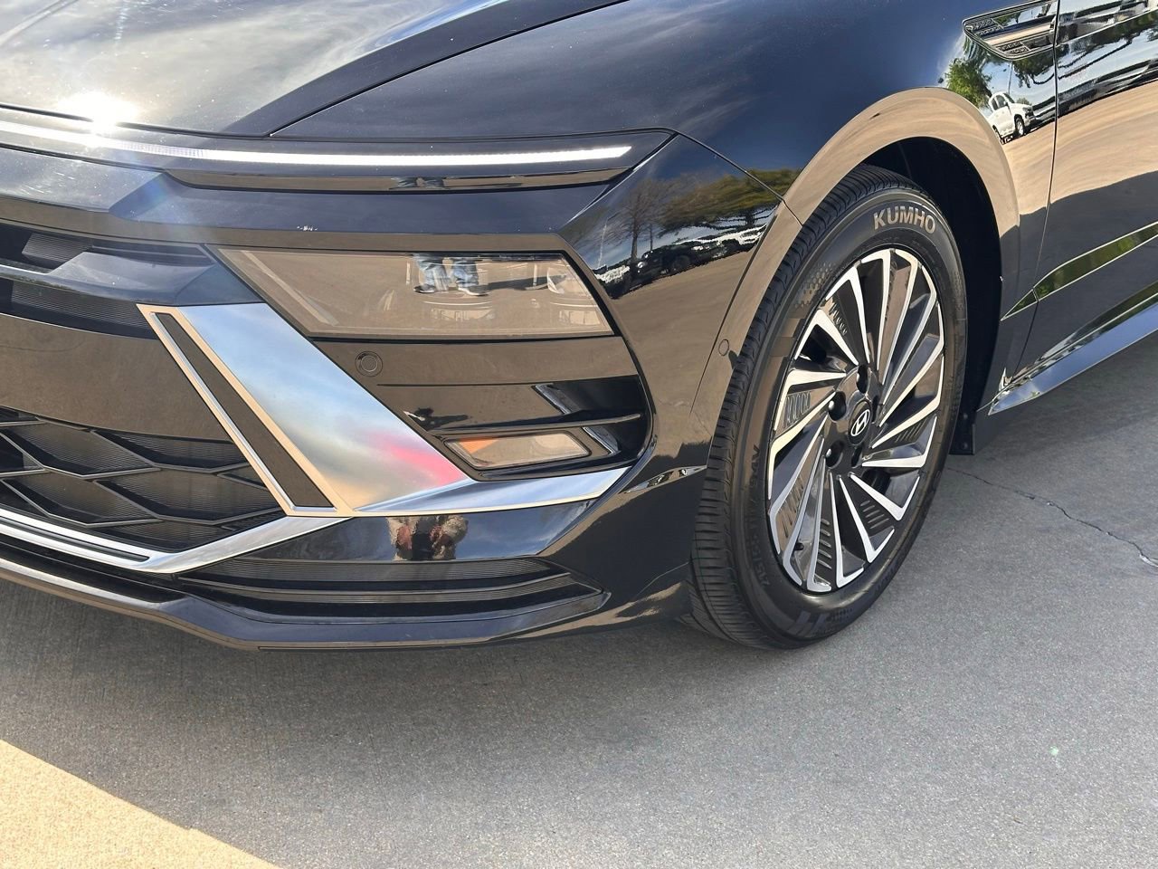 Certified 2025 Hyundai Sonata Limited image 7