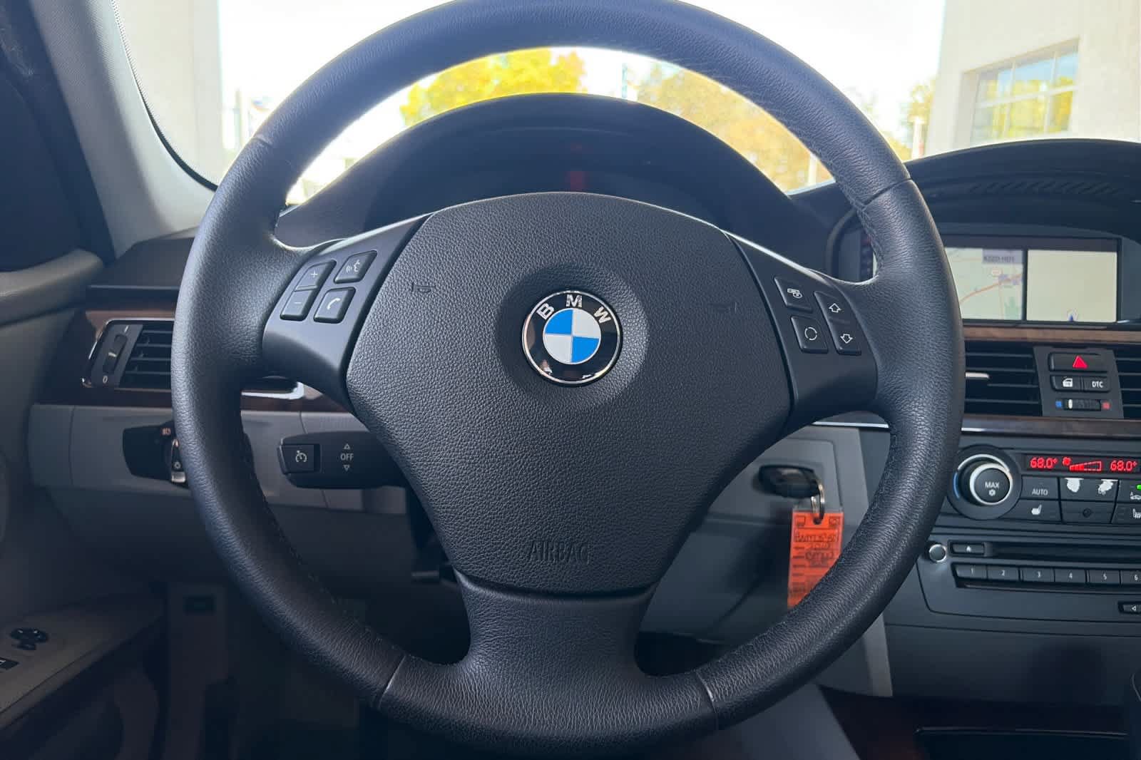 Used 2010 BMW 328i Sedan RWD image 23