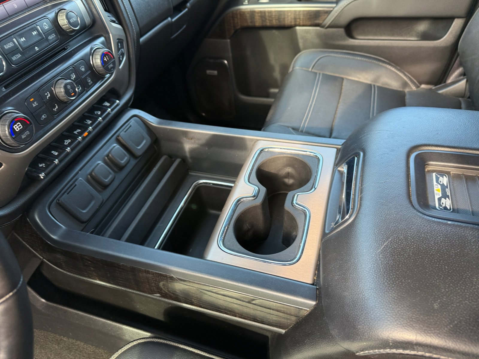 Used 2016 GMC Sierra 2500 Denali image 13