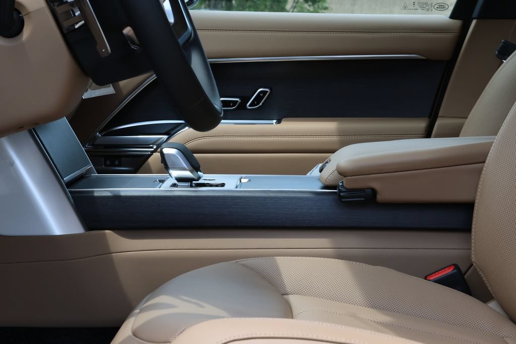 New 2026 Land Rover Range Rover SE AWD/4WD image 10