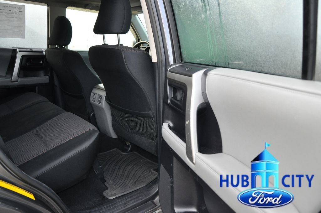 Used 2013 Toyota 4Runner SR5 w/ Convenience Pkg image 15