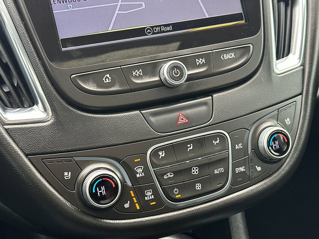 Used 2018 Chevrolet Malibu Premier w/ Premier Sun and Wheel Package image 37