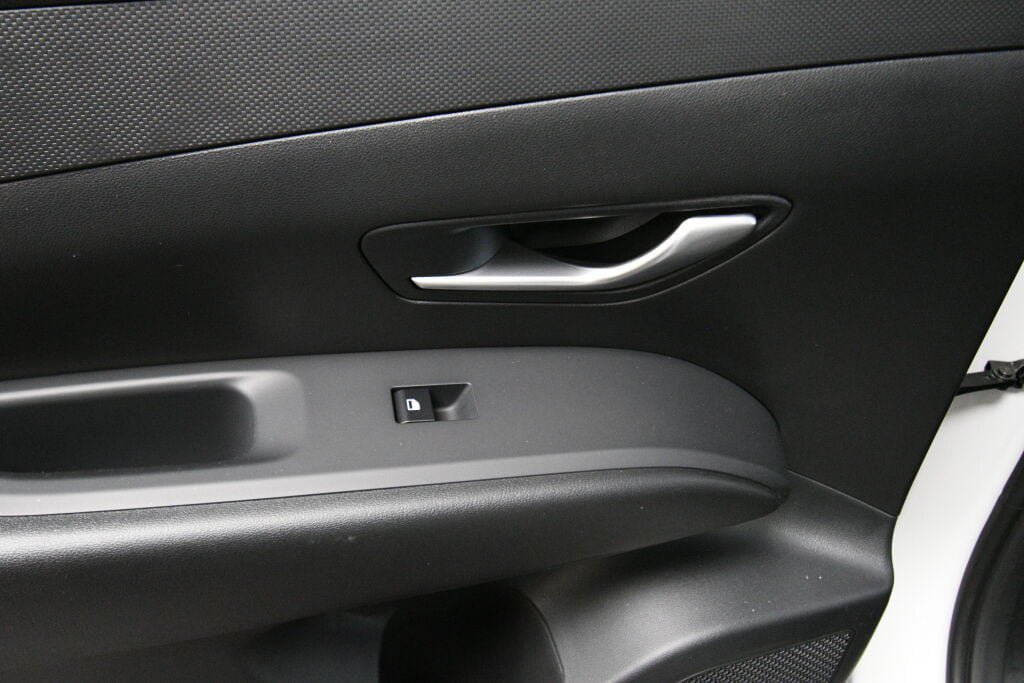 Used 2025 Hyundai Tucson SE AWD/4WD image 21