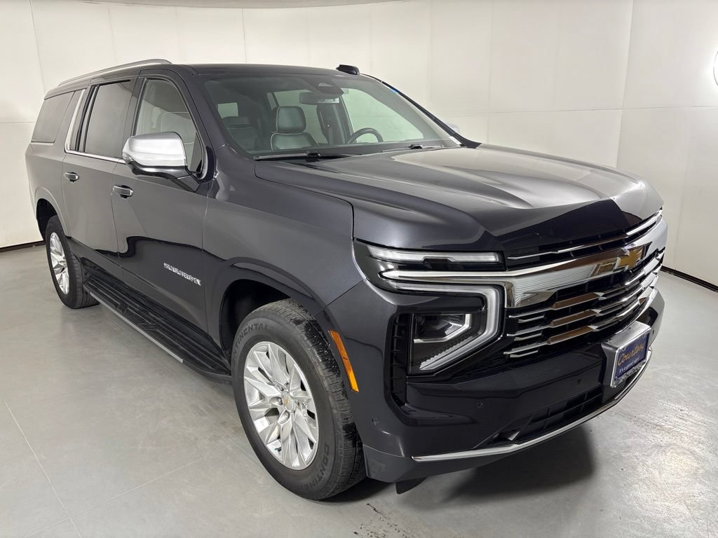 Certified 2025 Chevrolet Suburban Premier AWD/4WD image 2