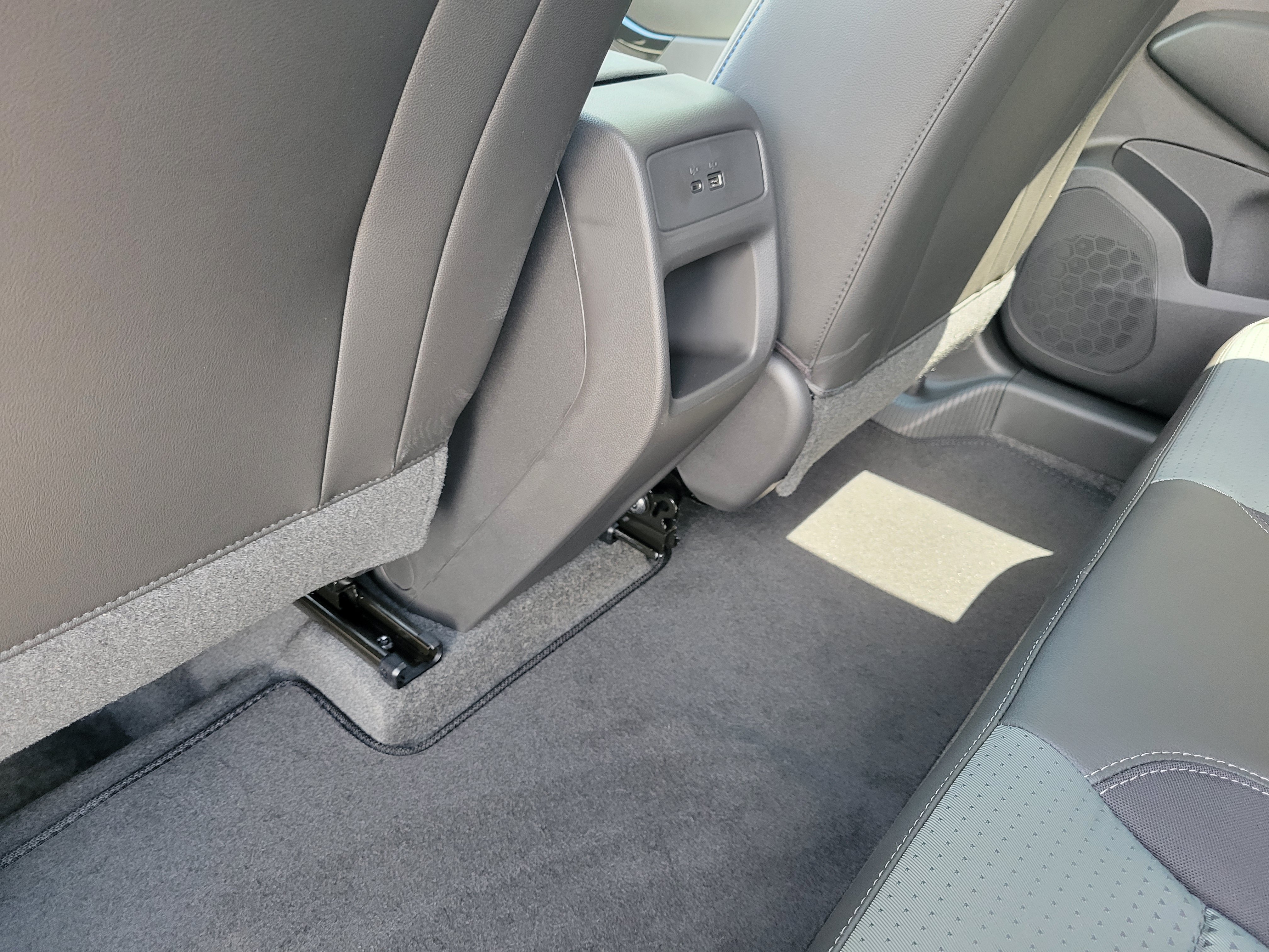 New 2026 Chevrolet Trax LT w/ Driver Confidence Package FWD image 31