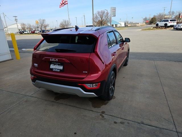 Used 2025 Kia Niro EX image 7