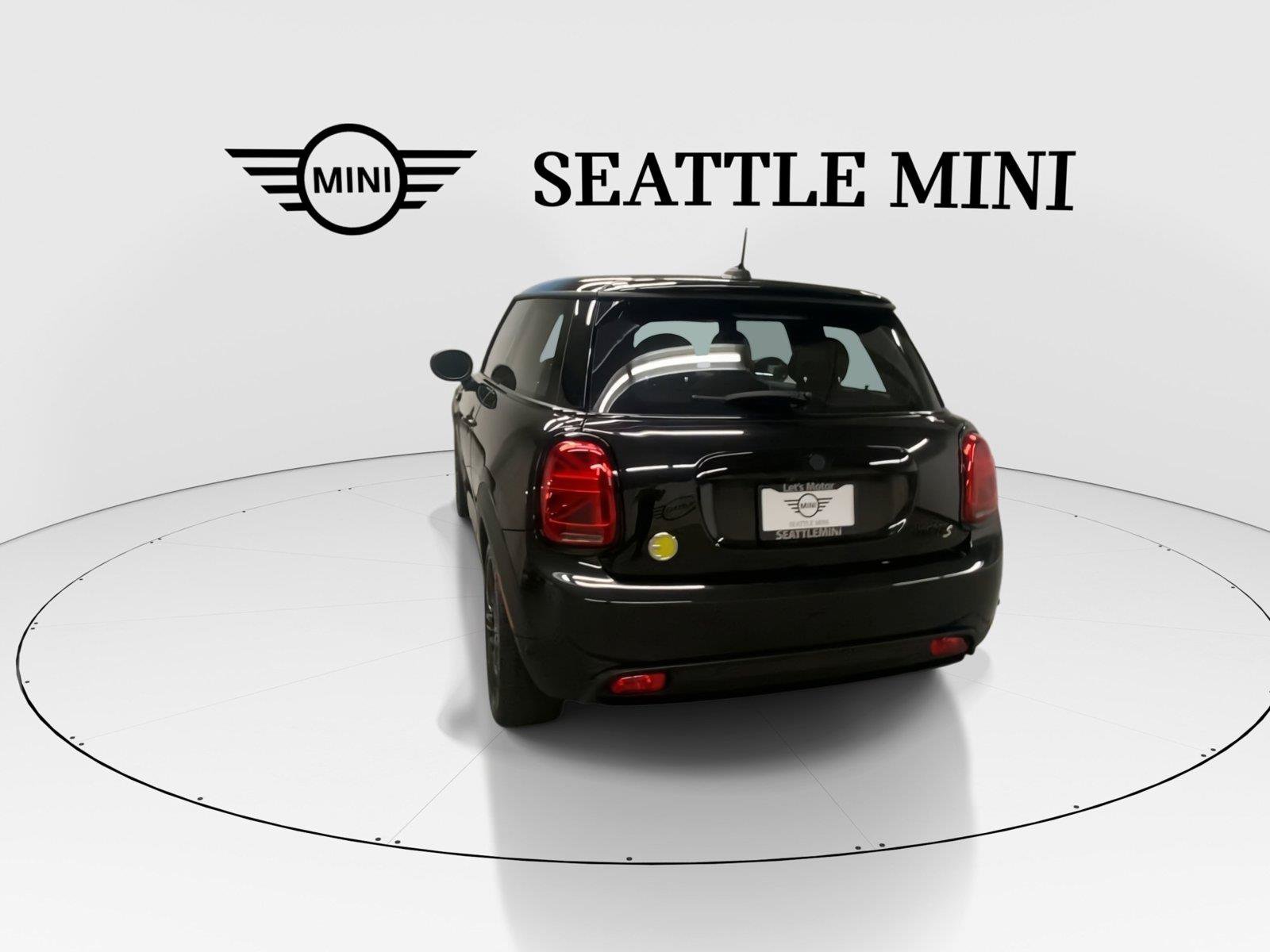 Used 2024 MINI Cooper SE FWD image 9