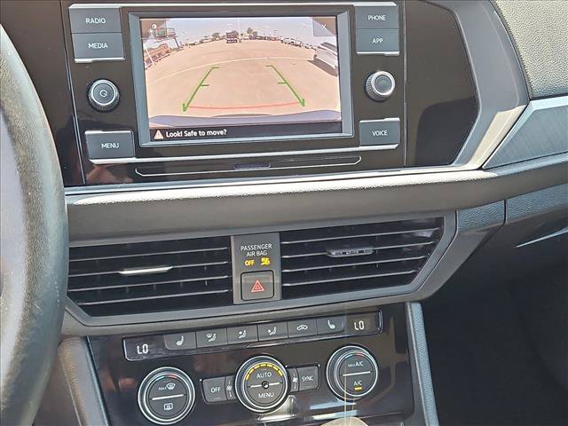 Used 2024 Volkswagen Jetta SE FWD image 14