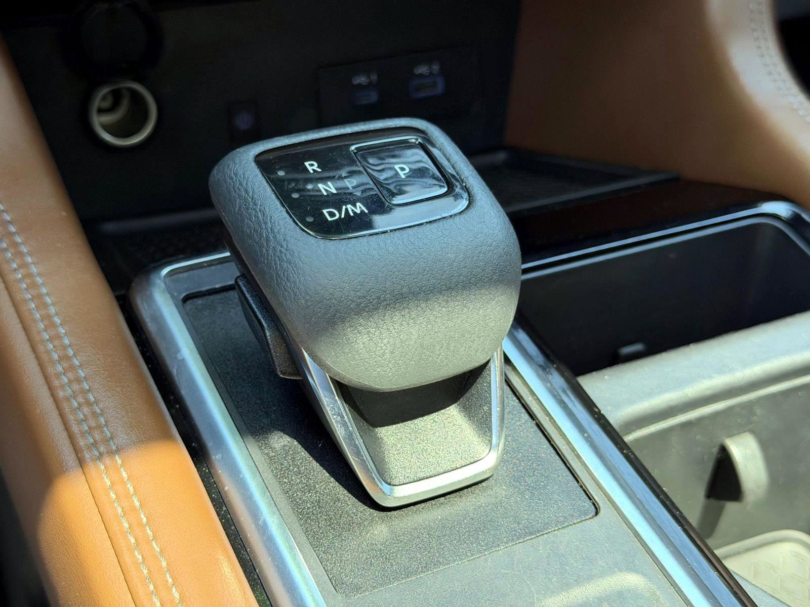 Used 2022 Nissan Pathfinder Platinum AWD/4WD image 30
