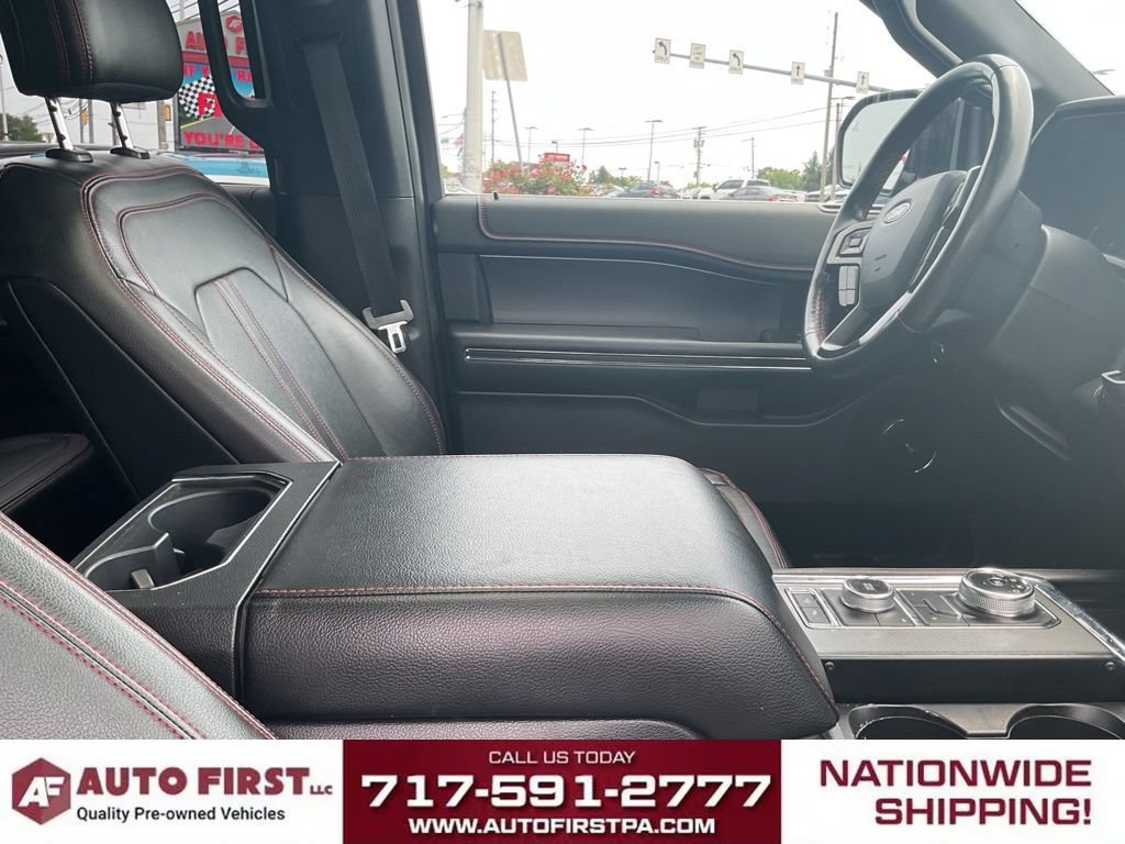 Used 2019 Ford Expedition Limited w/ Equipment Group 303A AWD/4WD image 18