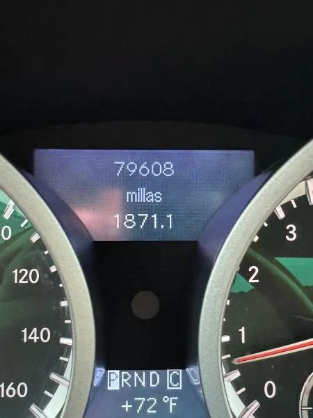 Used 2011 Mercedes-Benz SLK 300 image 21