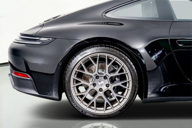 Used 2025 Porsche 911 Carrera image 79