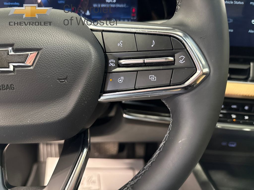 Used 2025 Chevrolet Equinox ACTIV image 5