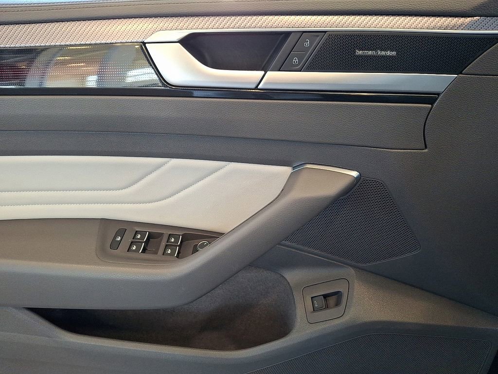 Used 2023 Volkswagen Arteon SEL Premium image 14