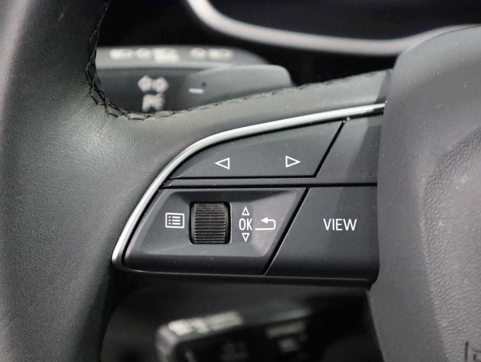 Certified 2025 Audi Q3 2.0T Premium w/ Convenience Package AWD/4WD image 25