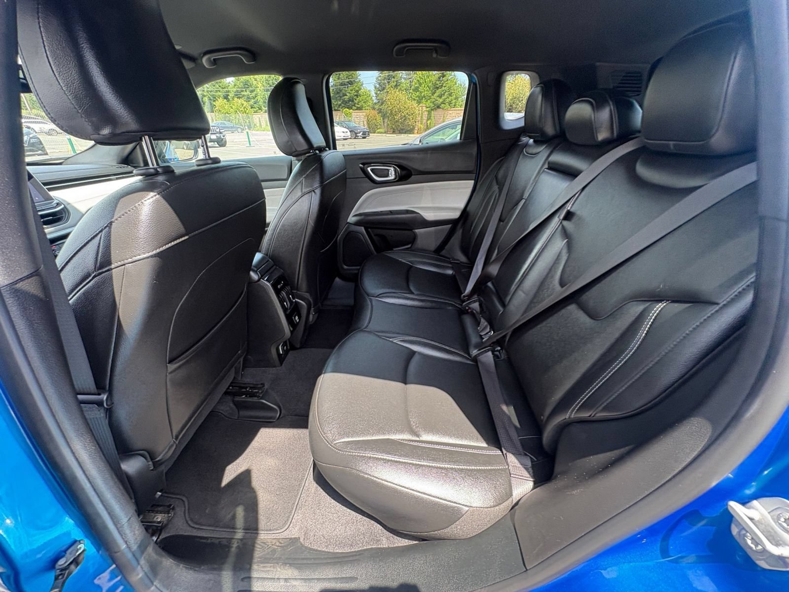 Used 2025 Jeep Compass Limited AWD/4WD image 27