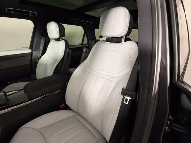 New 2027 Land Rover Range Rover Sport Dynamic SE AWD/4WD image 6