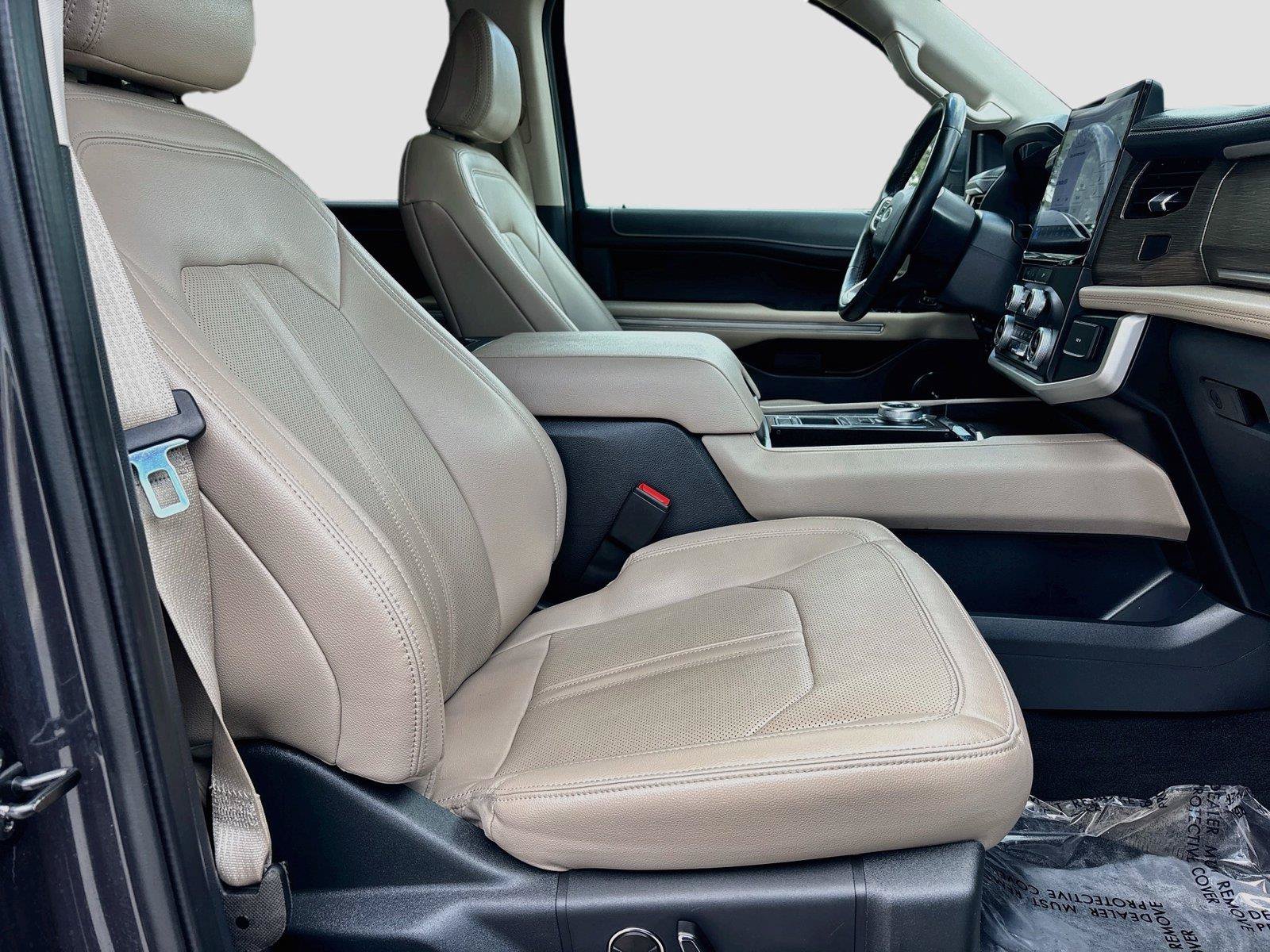 Used 2023 Ford Expedition Limited RWD image 28