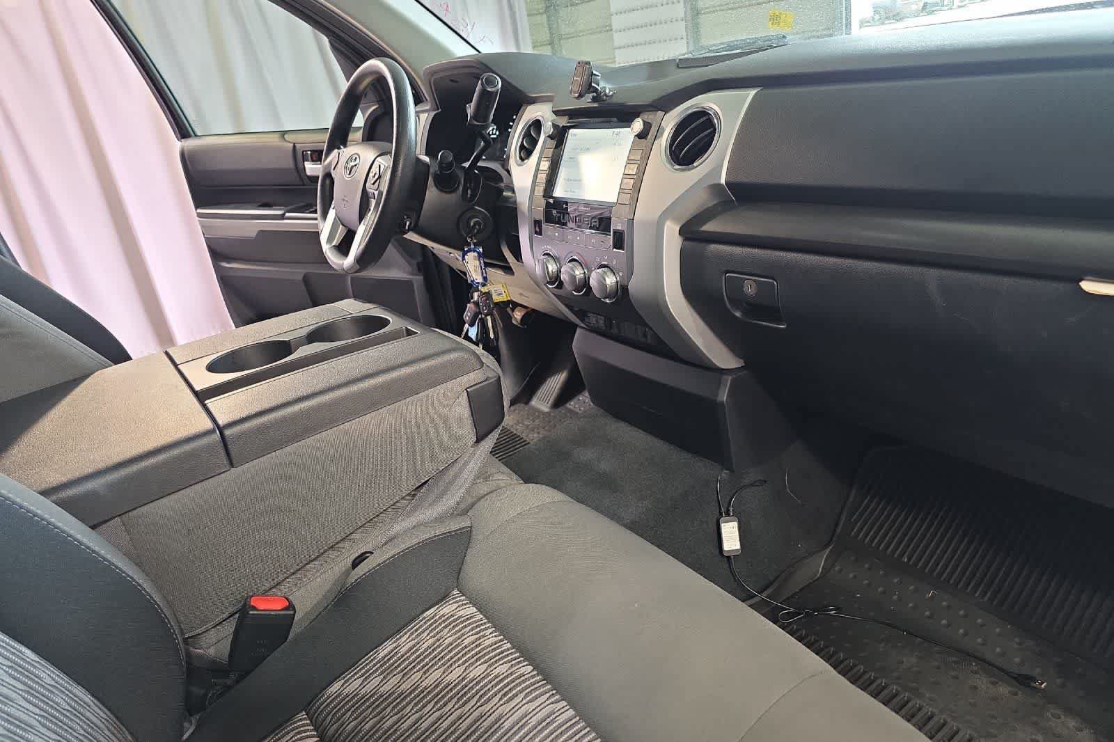 Used 2020 Toyota Tundra SR5 RWD image 17