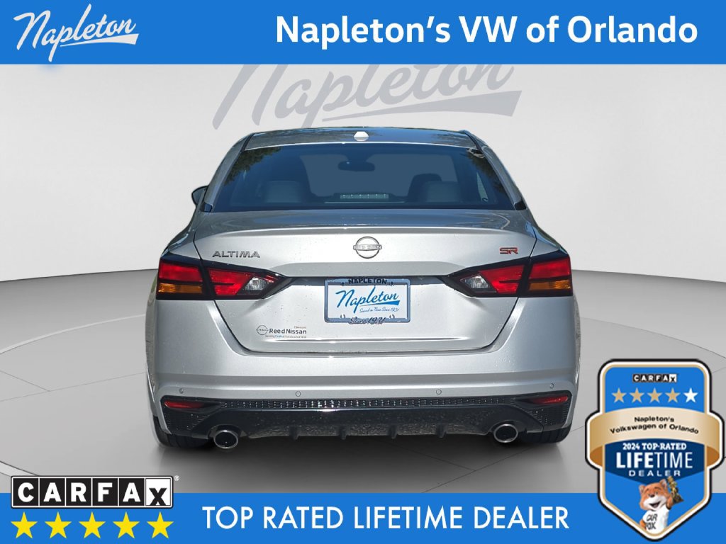 Used 2024 Nissan Altima 2.5 SR w/ SR Premium Package FWD image 4
