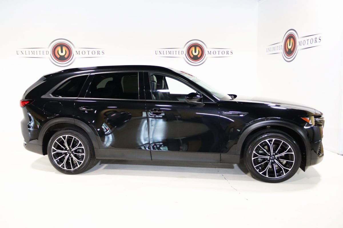 Used 2025 MAZDA CX-70 Plug-In Hybrid w/ Premium Pkg image 30