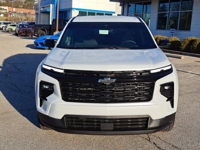 Used 2026 Chevrolet Traverse LT w/ Midnight/Sport Edition image 8