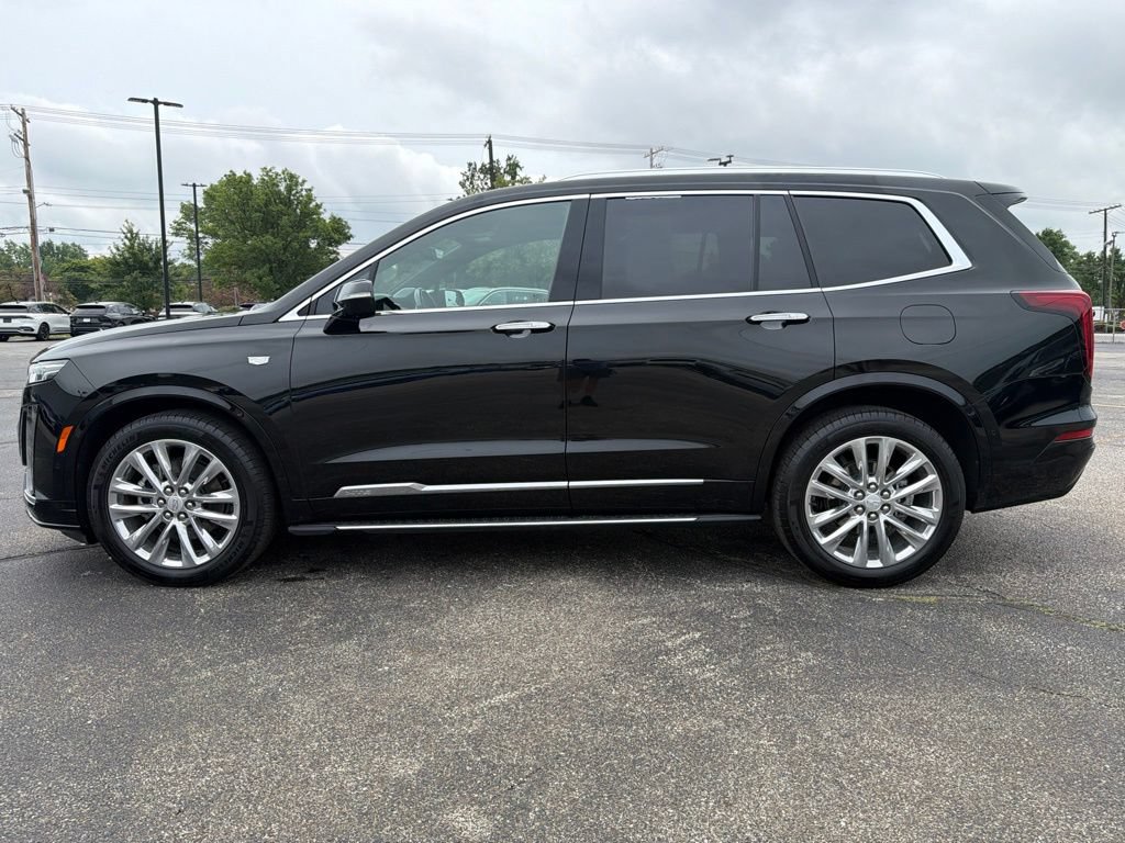 Used 2025 Cadillac XT6 Premium Luxury w/ Technology Package AWD/4WD image 10