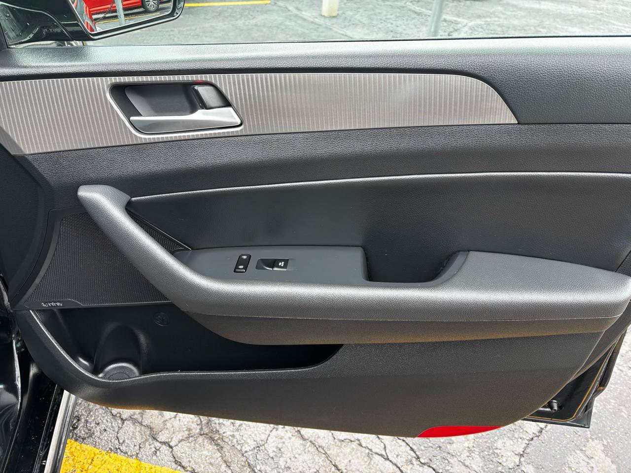 Used 2018 Hyundai Sonata Limited w/ Cargo Package FWD image 28