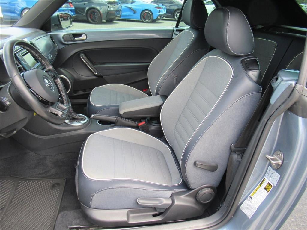 Used 2016 Volkswagen Beetle 1.8T Denim FWD image 15