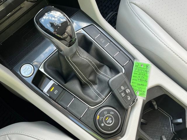 Used 2022 Volkswagen Tiguan SE AWD/4WD image 33