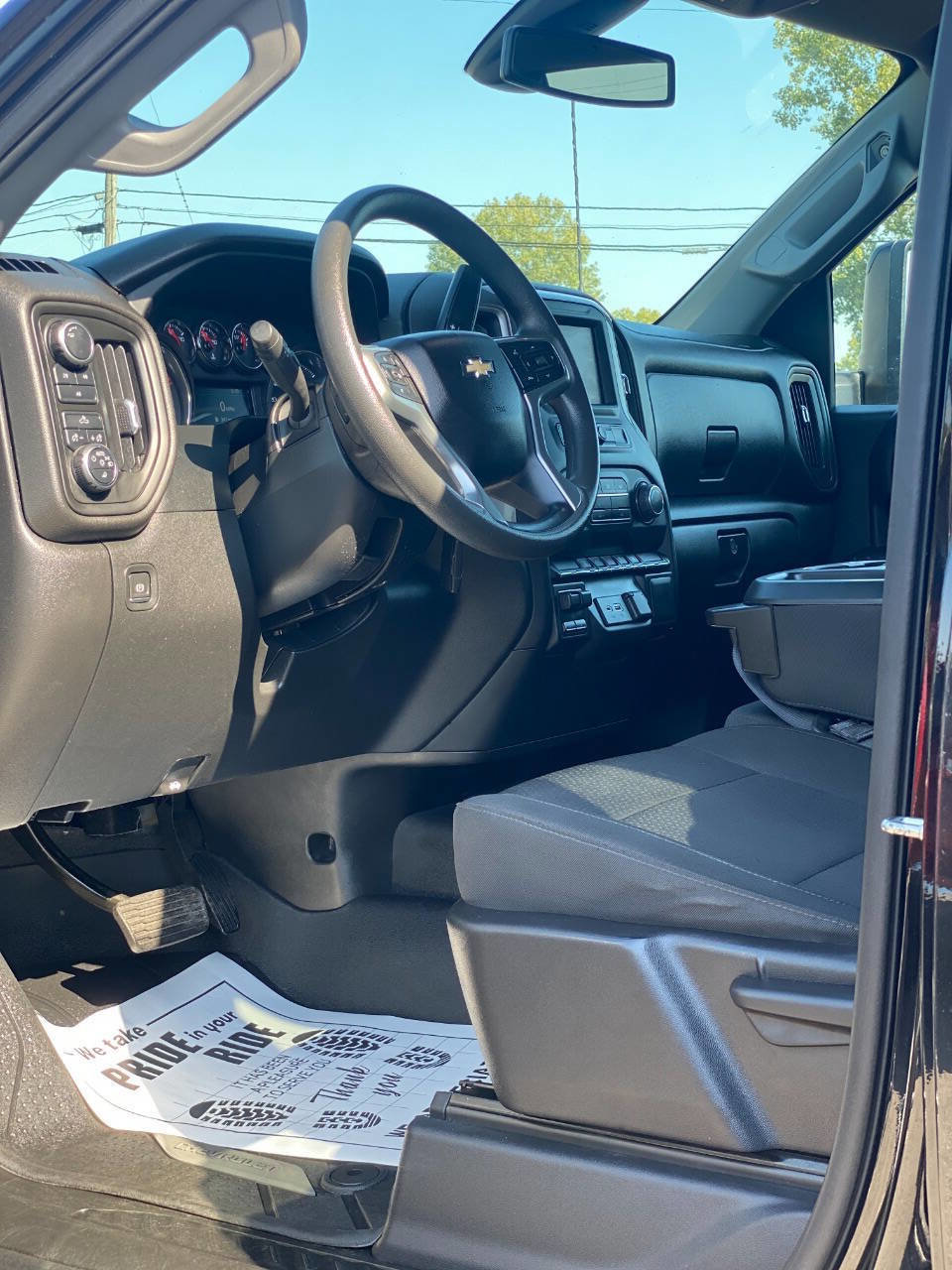 Used 2023 Chevrolet Silverado 2500 Custom w/ Custom Value Package image 14