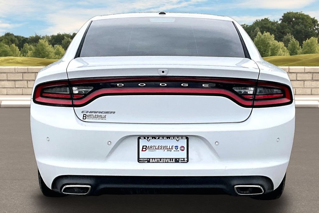 Used 2022 Dodge Charger SXT RWD image 4